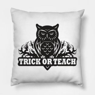 owl trick or teach Pillow