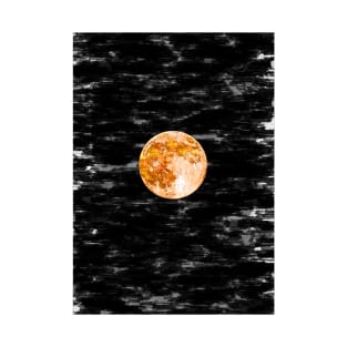 Bright Super Red Moon At Night. For Moon Lovers T-Shirt