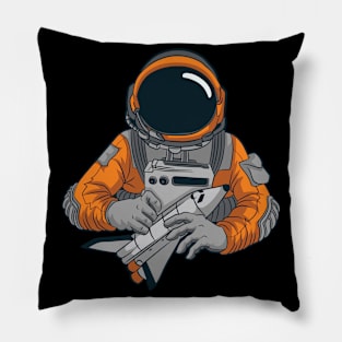 Funny Astronaut Space rocket in Aktion Pillow