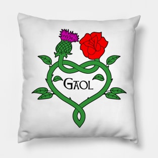 Celtic knotwork stems with red rose, thistle and gaol (love) Pillow