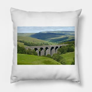 Dent Head Viaduct Pillow