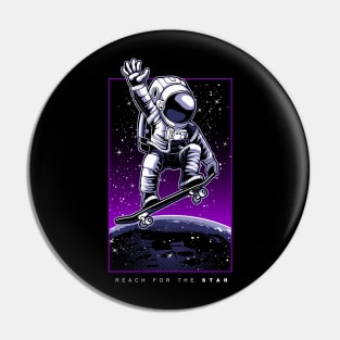 Astronaut skater Pin