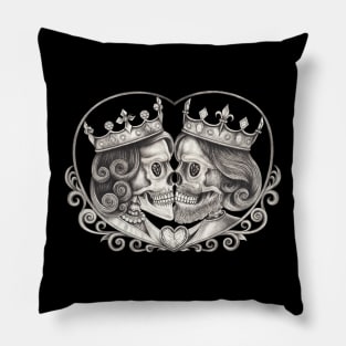 Couple love king and queen skull. Pillow