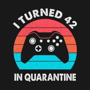 I Turned 42 In Quarantine - Retro Sunset Vintage 1978 42nd Birthday Gift T-Shirt