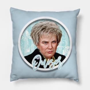 Ouiser - Steel Magnolias Pillow