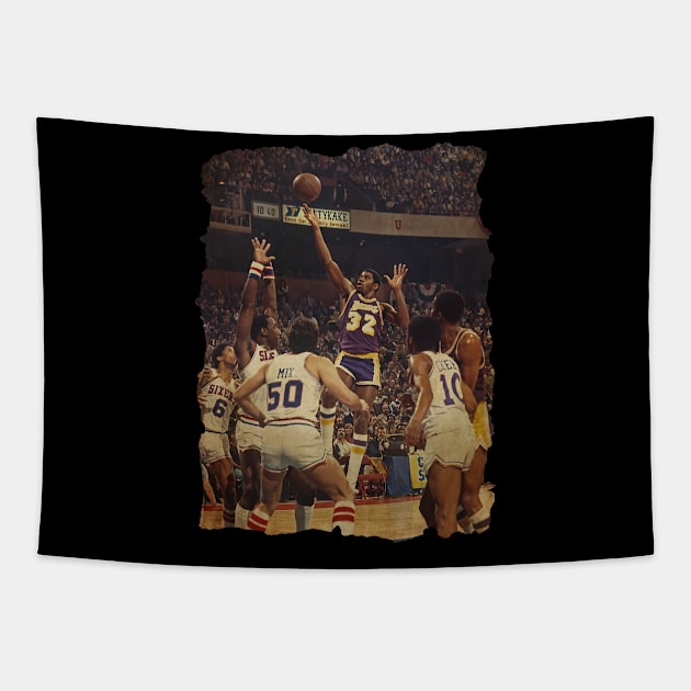 Magic Johnson vs Sixers - NBA Finals Game 6, 1980 Vintage Tapestry by CAH BLUSUKAN