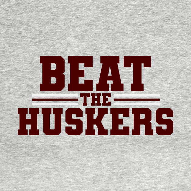 Discover Beat the Huskers // Oklahoma Football - Oklahoma Football - T-Shirt