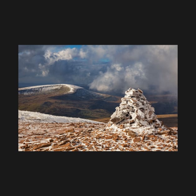 Ridge Cairn below Corn Du on the Storey Arms Motorway by dasantillo