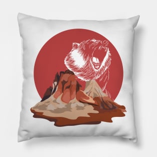 Bear Roaring in Red Mountain Landscape | Gift Idea for Travelers who love Hiking or Camping | Wanderlust T-Shirt T-Shirt Pillow