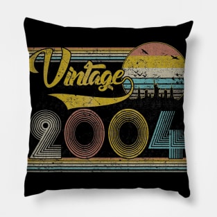 Classic 16th birthday gift for Men women Vintage 2004 Pillow