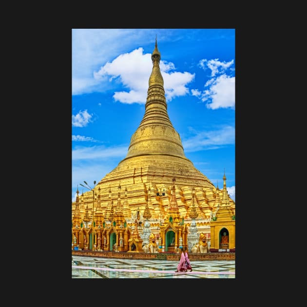 Shwedagon Pagoda. by bulljup