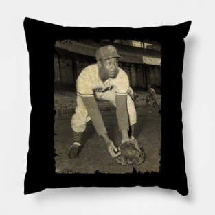 Ernie Banks - 11 for 35 With 2 HRs, 1953 Pillow