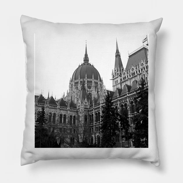 Parliament Building (Országház), Budapest Pillow by rodneyj46