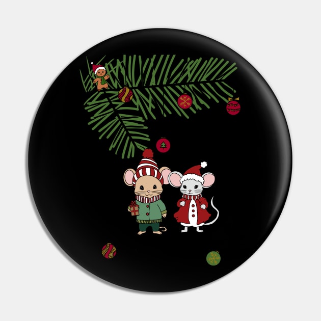 Mouse Christmas Pin by Carries Design 