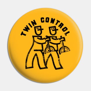 Twin Control in black Pin