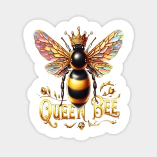 Majestic Queen Bee Illustration Featuring a Crown and Intricate Wings Magnet