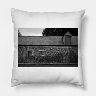 Wall in Great Shelford, Cambridgeshire, UK Pillow