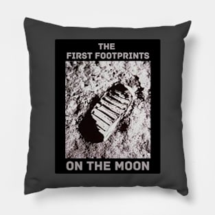 The first footprints on the Moon vintage Classic T-Shirt Pillow