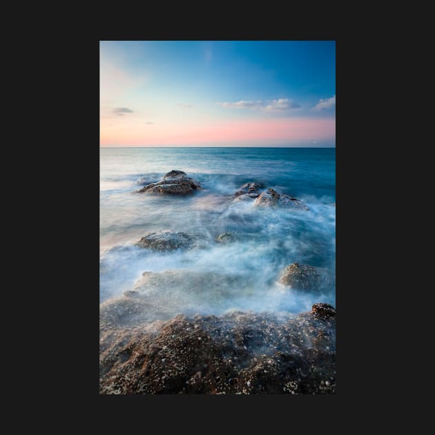 Waves and rocks long exposure by Juhku