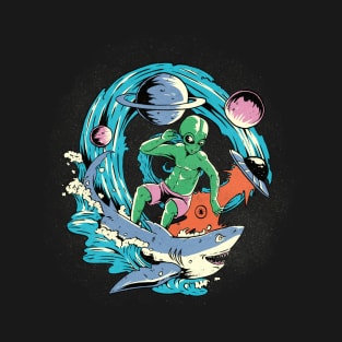 Alien surfing T-Shirt