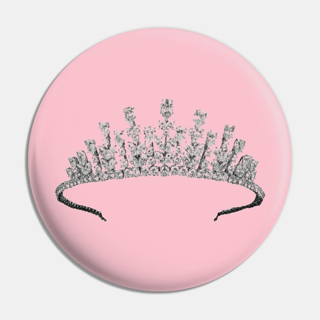 QUEEN Pin by DESIGNSBY101