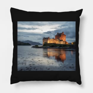 Eilean Donan Castle Pillow