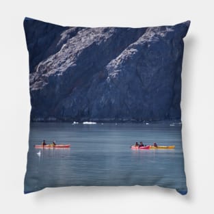 USA. Alaska. Canoeing. Pillow