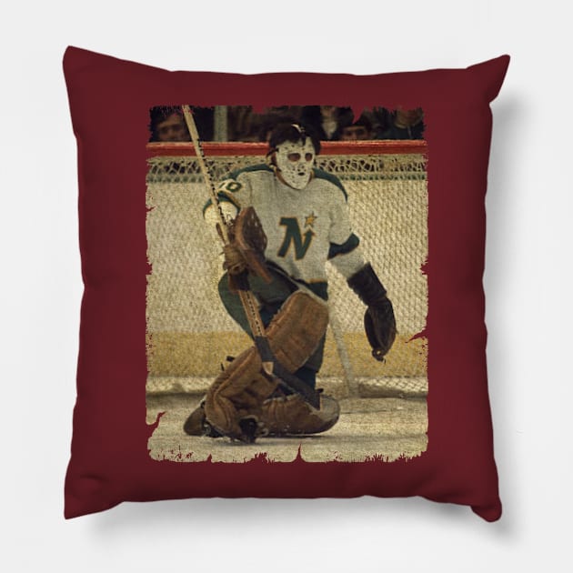 Cesare Maniago, 1969 in Minnesota North Stars (3.18 GAA) Pillow by Momogi Project