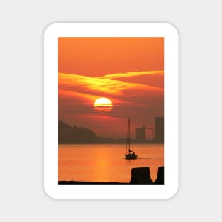 Sunset. Rio Tejo. Lisboa Magnet