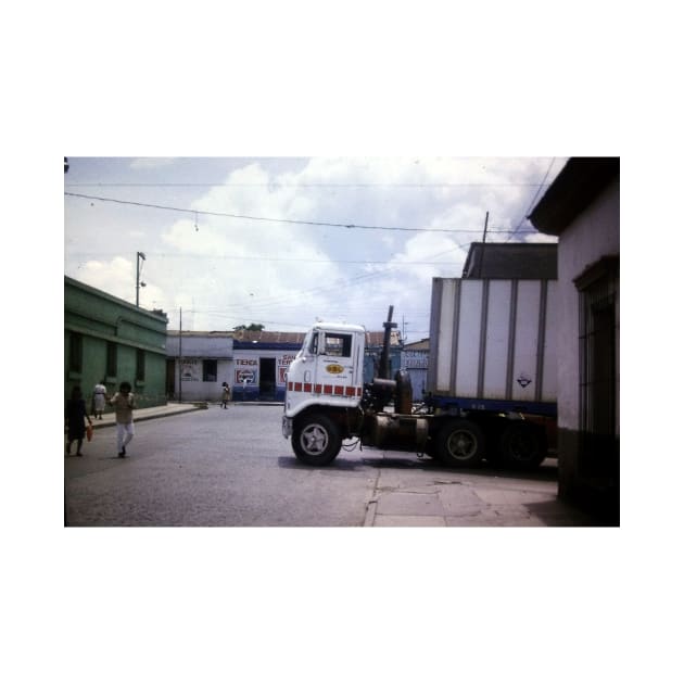 US articulated lorry in Guatemala City summer 1991 by Roland69