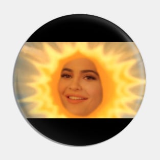 Kylie Jenner "Rise and Shine" Pin