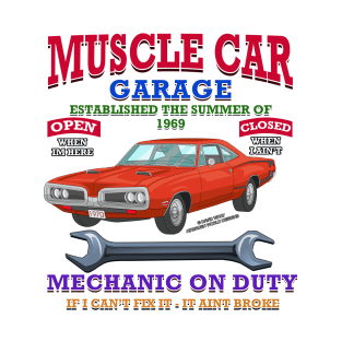 Muscle Car Garage Hot Rod Racing Novelty Gift T-Shirt