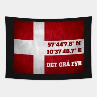 Det Grå Fyr - coordinates - flag Tapestry