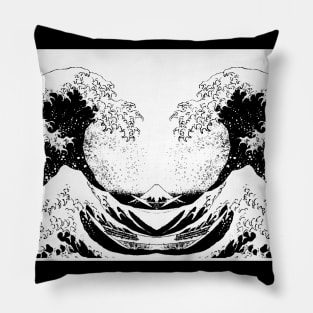 the great wave off kanagawa Pillow