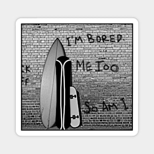 Bored Boards Graffiti Walls. Magnet