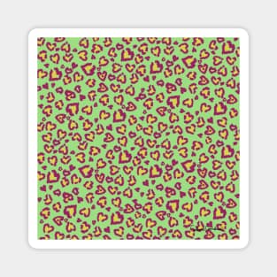 Valentine Leopard Pattern in Plum on Green Magnet