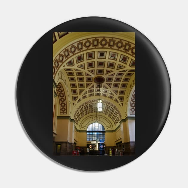 Wellington Railway Station Pin by fotoWerner