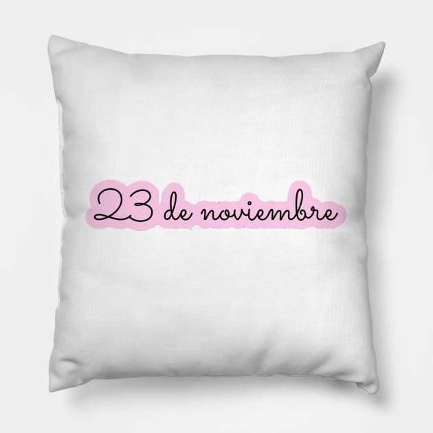 23 de noviembre - Luces en el balcón Pillow by uchix