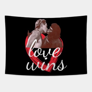 PLANET APES LOVE (red) Tapestry