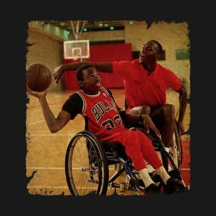 Michael Jordan - Plays a Game of Wheelchair Basketball Againts Paralympic Eric Barber T-Shirt