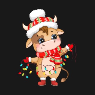 Christmas Scottish Cute Highland Cow Santa Hat Mistletoe Heifer T-Shirt