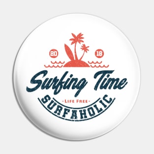 Surfing time Pin