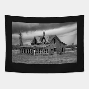 Chimney Topper - Black and White Tapestry