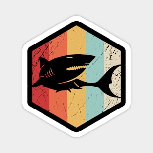 Shark Retro Distressed Magnet