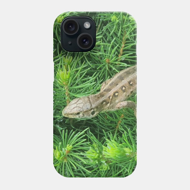 gray lizard on a green tree Phone Case by Oliveshopping