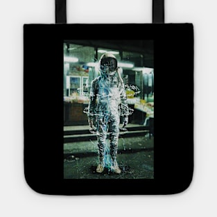 the arrival Tote