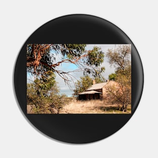 Australian Heritage Cottage Pin