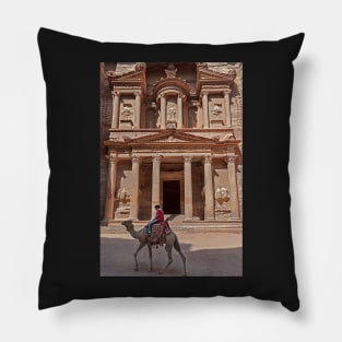 The Treasury2, Petra Pillow