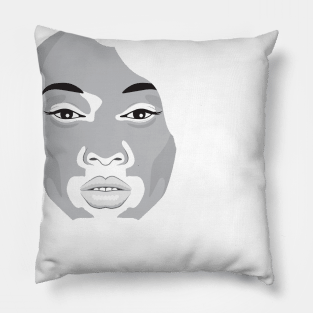 Winnie Harlow Pillow