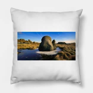 The Moat Stone, Kinder Scout Pillow